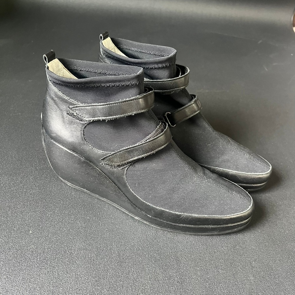 Stephane Kelian Black Leather Neoprene Wedge Ankle Boots 11 France Avant-garde